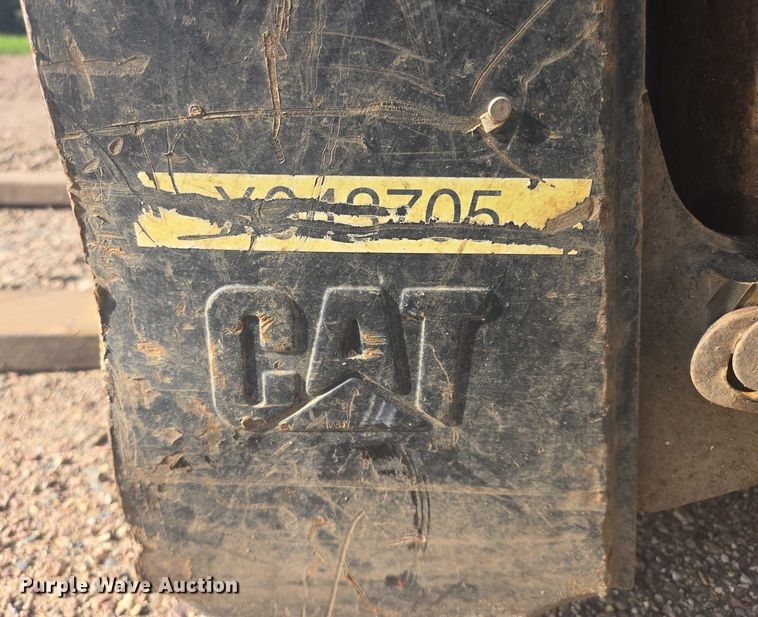 image for item DT7242 2010 Caterpillar 262C skid steer loader