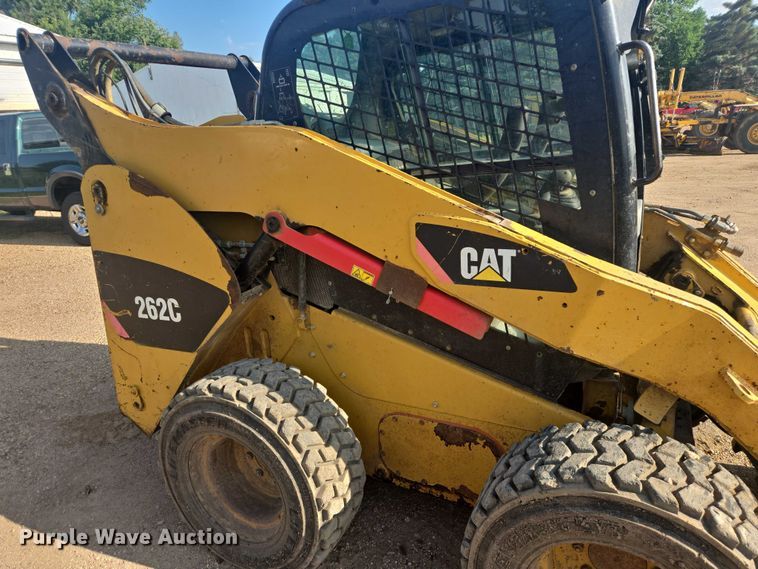 image for item DT7242 2010 Caterpillar 262C skid steer loader
