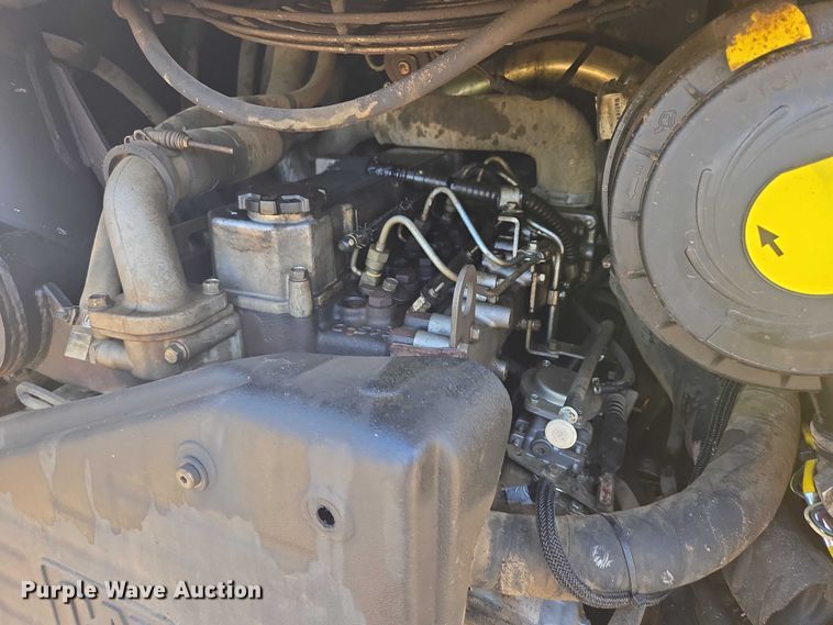 image for item DT7242 2010 Caterpillar 262C skid steer loader