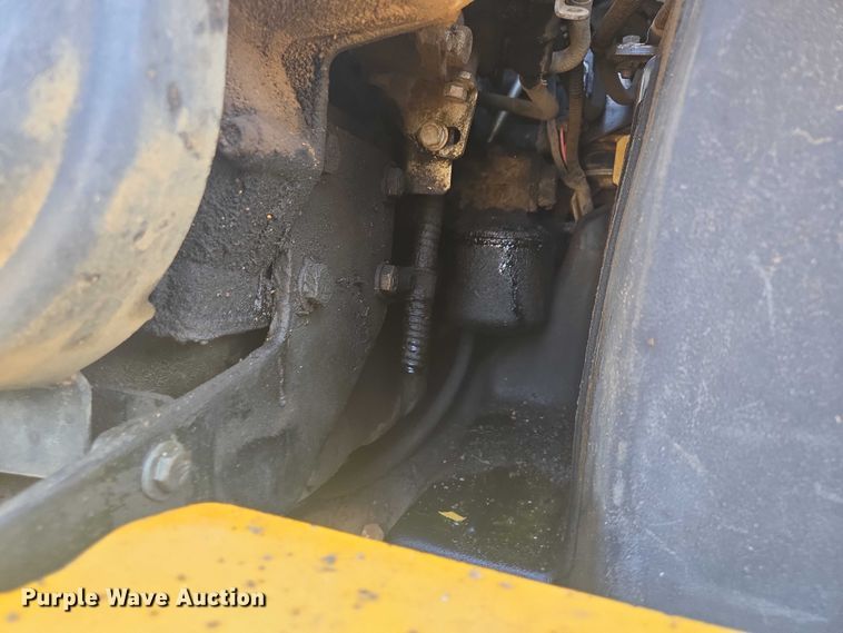 image for item DT7242 2010 Caterpillar 262C skid steer loader