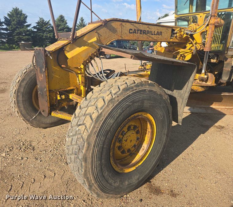 image for item DT7243 1978 Caterpillar 140G motor grader