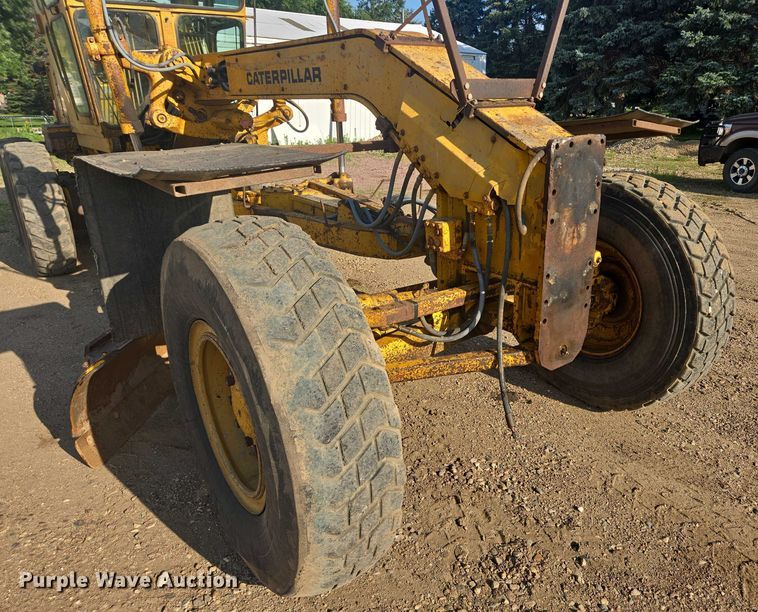 image for item DT7243 1978 Caterpillar 140G motor grader