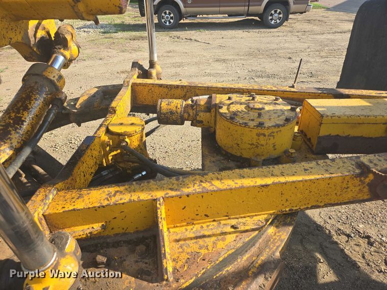 image for item DT7243 1978 Caterpillar 140G motor grader