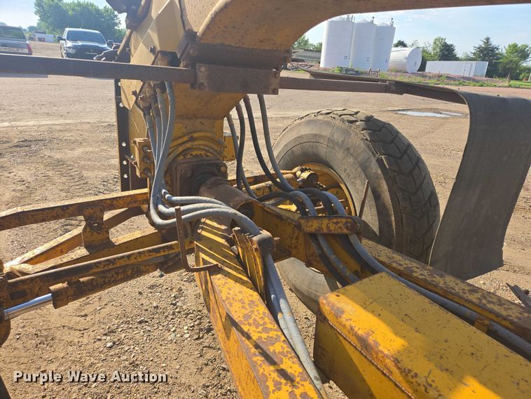 image for item DT7243 1978 Caterpillar 140G motor grader