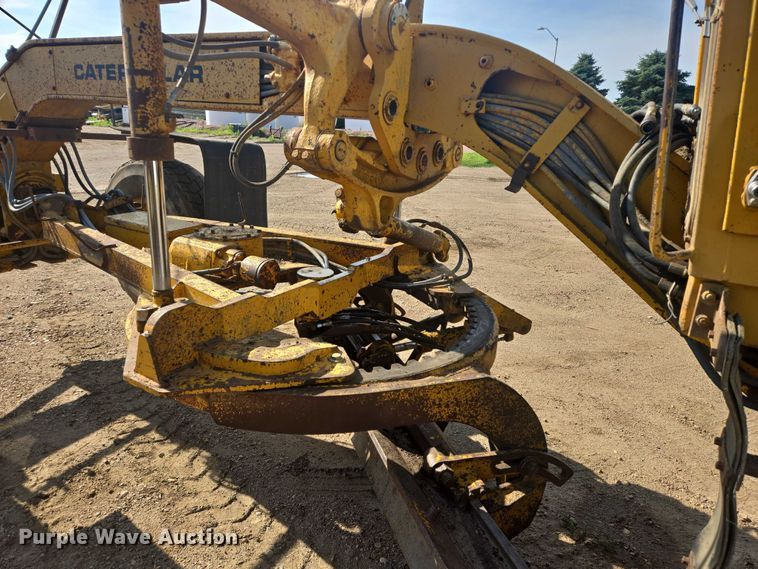 image for item DT7243 1978 Caterpillar 140G motor grader