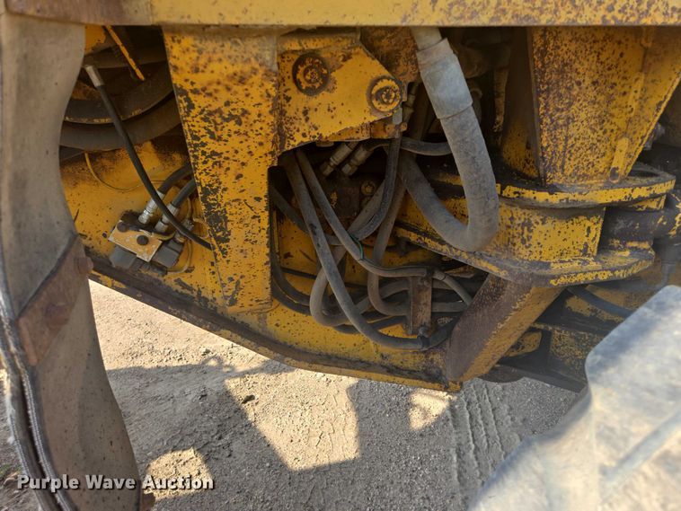 image for item DT7243 1978 Caterpillar 140G motor grader