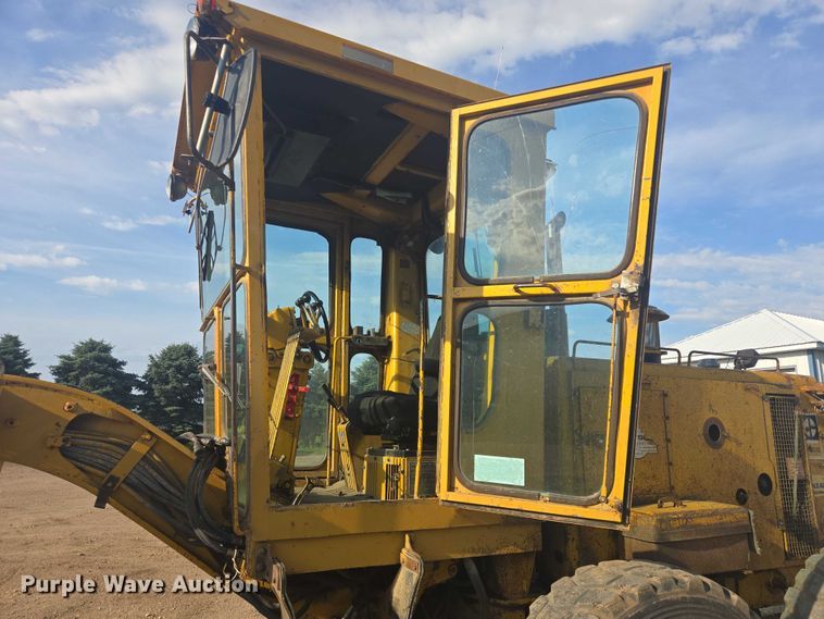 image for item DT7243 1978 Caterpillar 140G motor grader