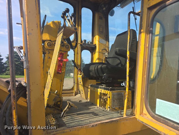 image for item DT7243 1978 Caterpillar 140G motor grader