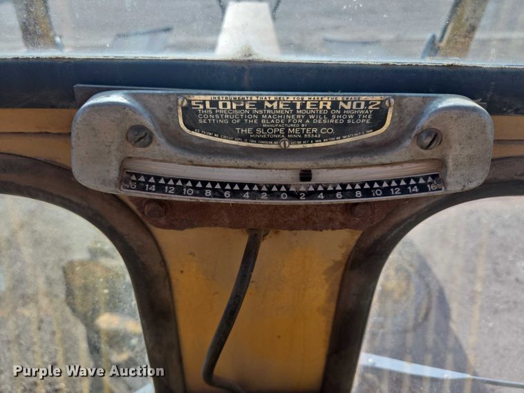 image for item DT7243 1978 Caterpillar 140G motor grader