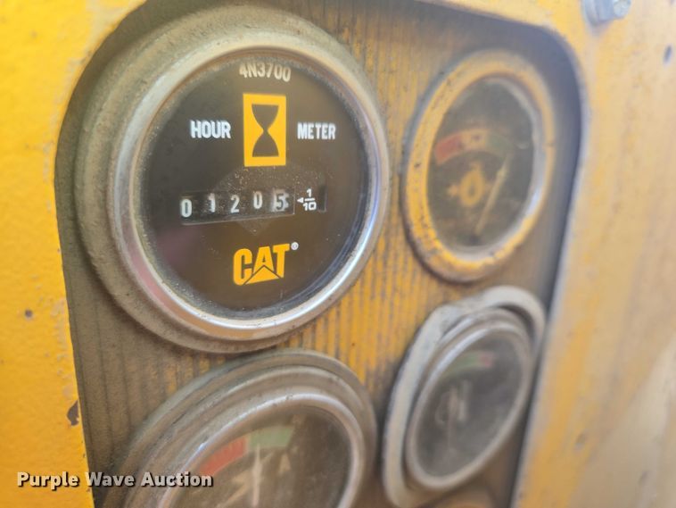 image for item DT7243 1978 Caterpillar 140G motor grader