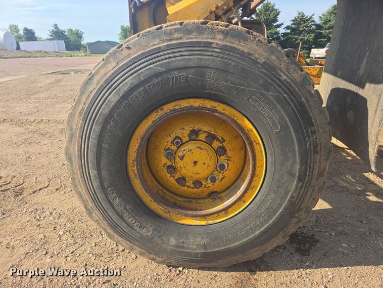 image for item DT7243 1978 Caterpillar 140G motor grader