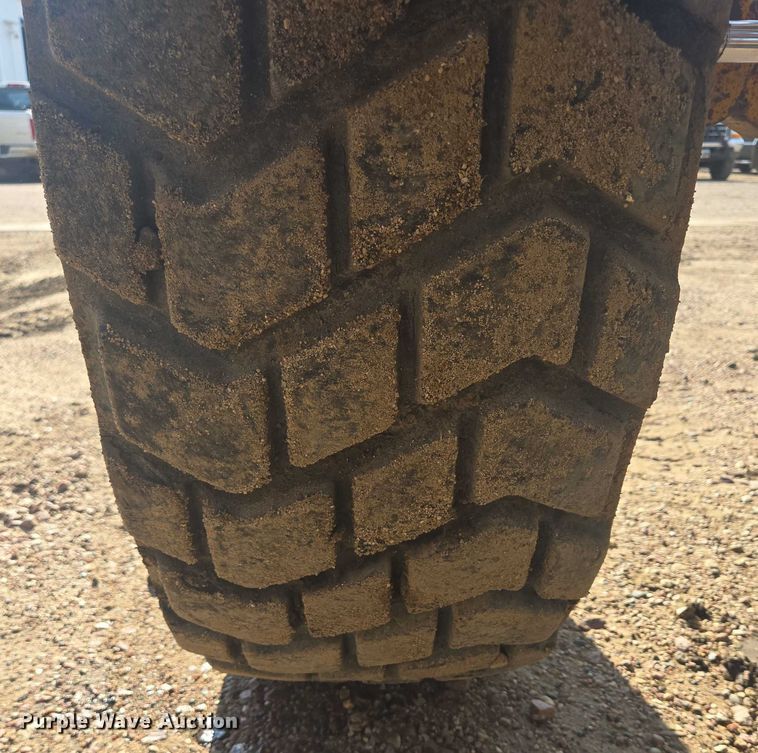 image for item DT7243 1978 Caterpillar 140G motor grader