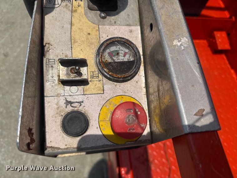 image for item DU7911 2018 Skyjack SJ16 vertical lift