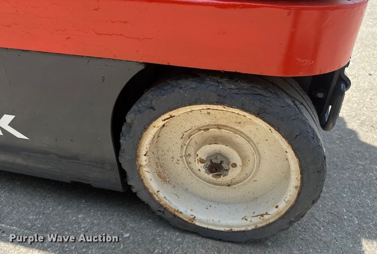 image for item DU7911 2018 Skyjack SJ16 vertical lift