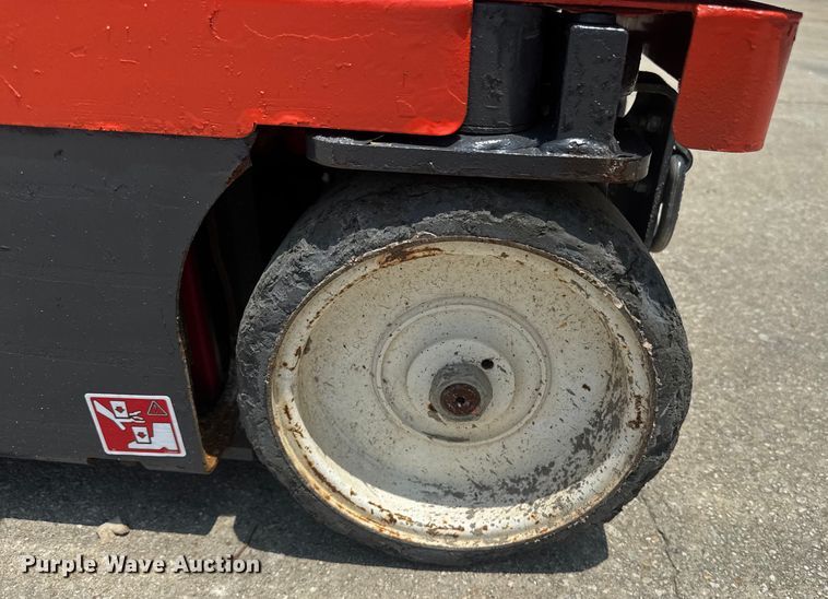 image for item DU7911 2018 Skyjack SJ16 vertical lift