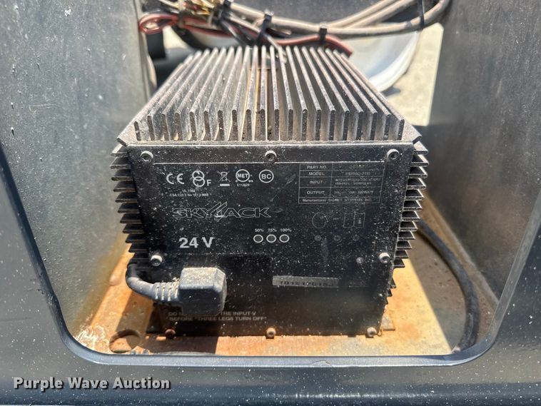 image for item DU7912 Skyjack SJ3226 scissor lift