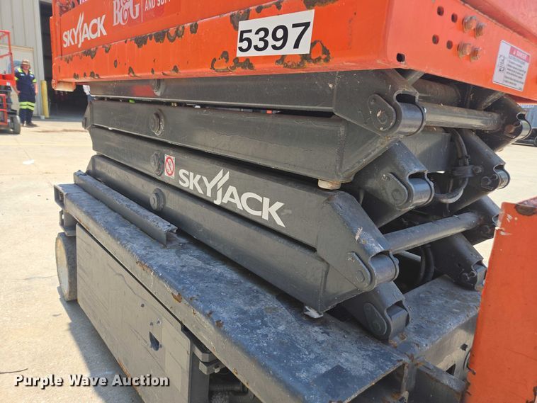 image for item DU7913 2020 Skyjack SJ3219 scissor lift