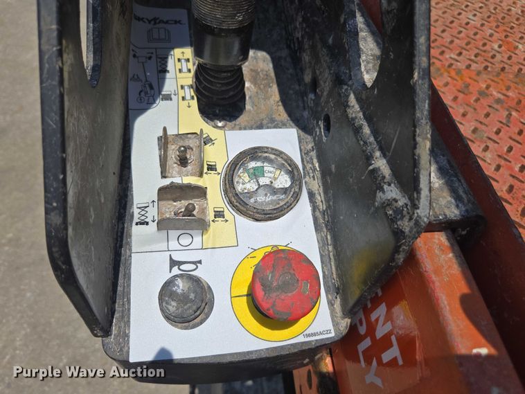 image for item DU7913 2020 Skyjack SJ3219 scissor lift