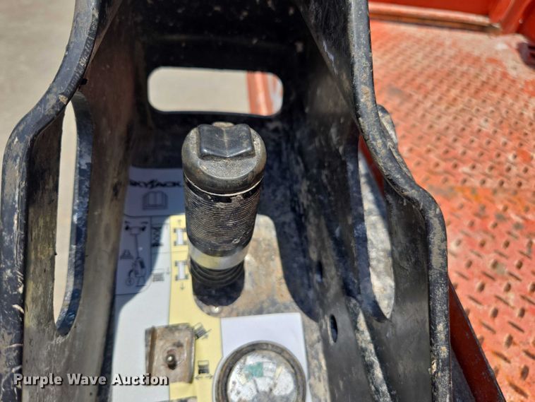 image for item DU7913 2020 Skyjack SJ3219 scissor lift