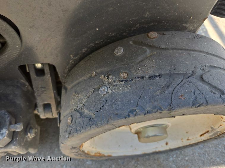 image for item DU7913 2020 Skyjack SJ3219 scissor lift