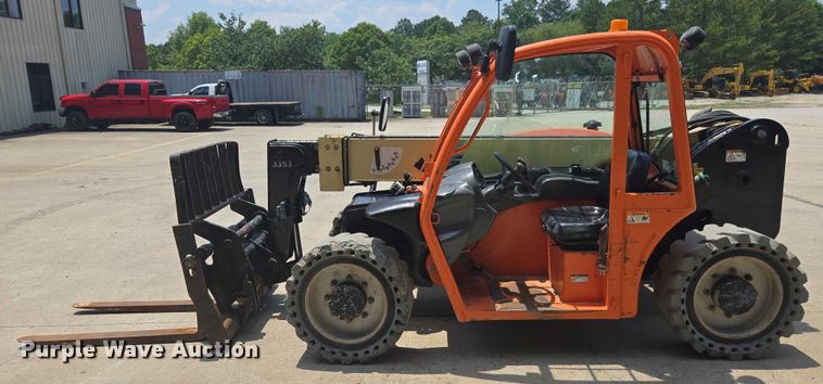 image for item DU7914 2017 JLG G5-18A telehandler