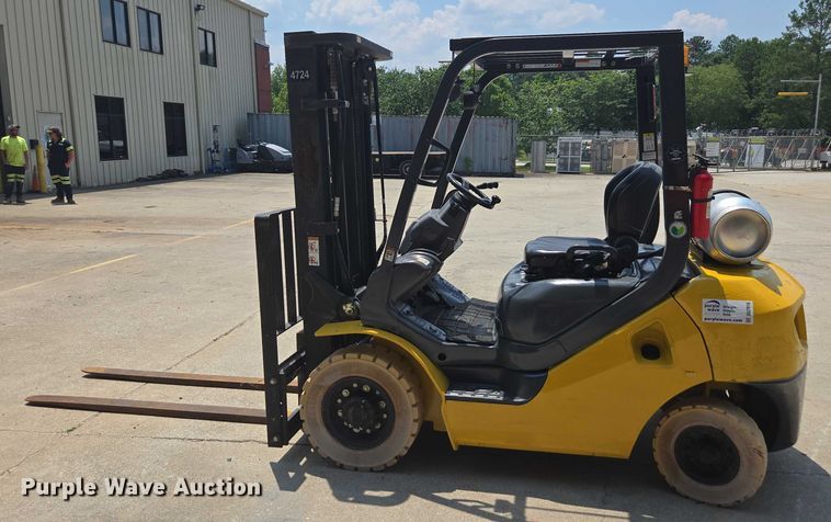 image for item DU7915 2018 Komatsu FG25T-16 forklift