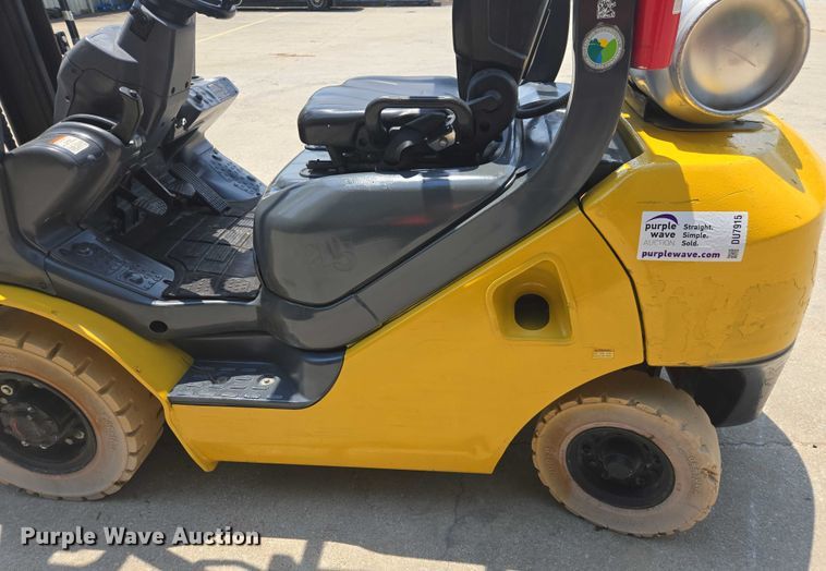 image for item DU7915 2018 Komatsu FG25T-16 forklift