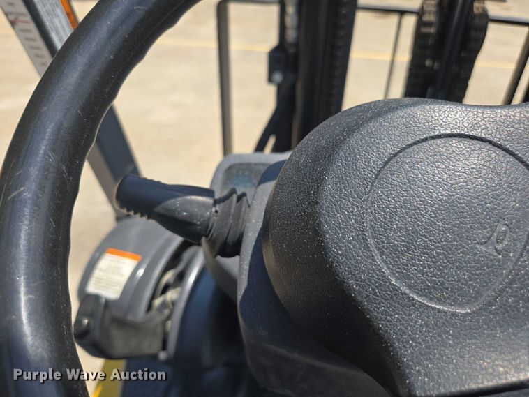 image for item DU7915 2018 Komatsu FG25T-16 forklift