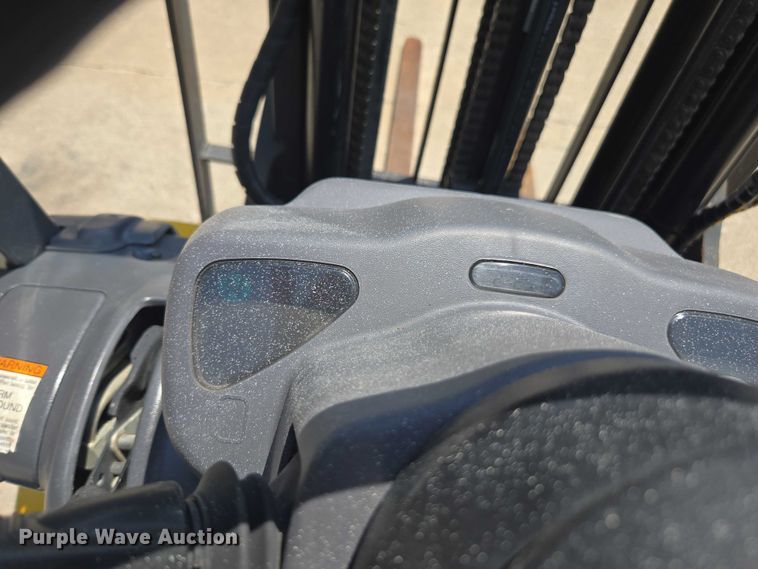 image for item DU7915 2018 Komatsu FG25T-16 forklift