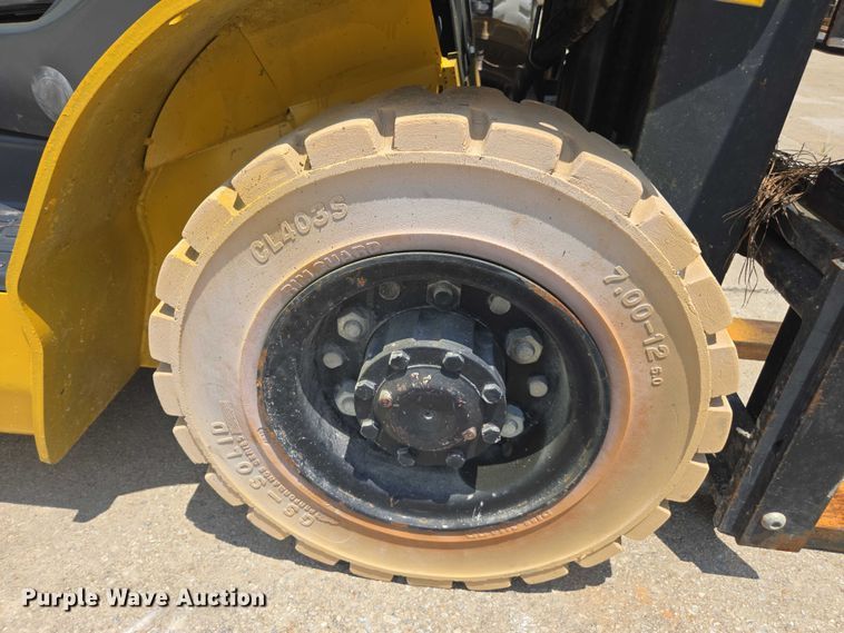 image for item DU7915 2018 Komatsu FG25T-16 forklift