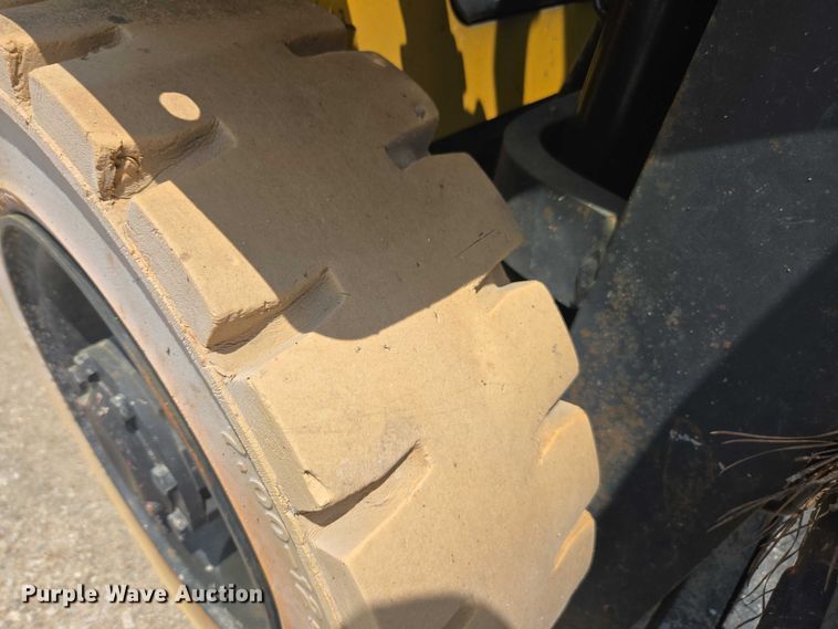 image for item DU7915 2018 Komatsu FG25T-16 forklift