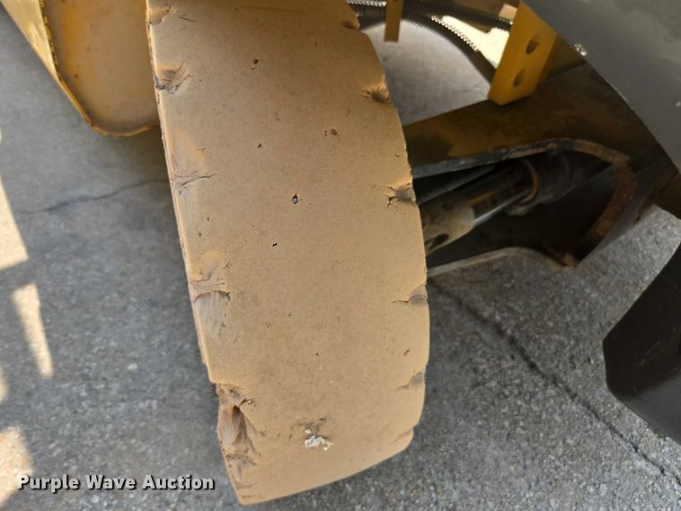 image for item DU7915 2018 Komatsu FG25T-16 forklift