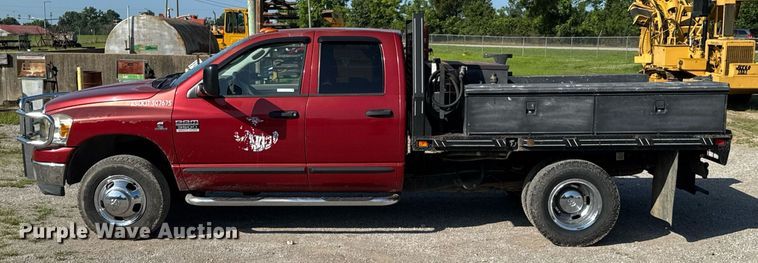 image for item DU9191 2007 Dodge Ram 3500 Quad Cab flatbed pickup truck