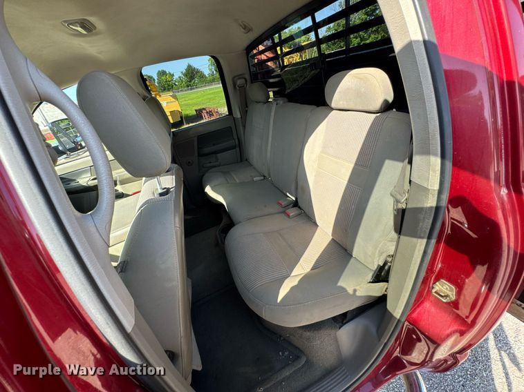 image for item DU9191 2007 Dodge Ram 3500 Quad Cab flatbed pickup truck