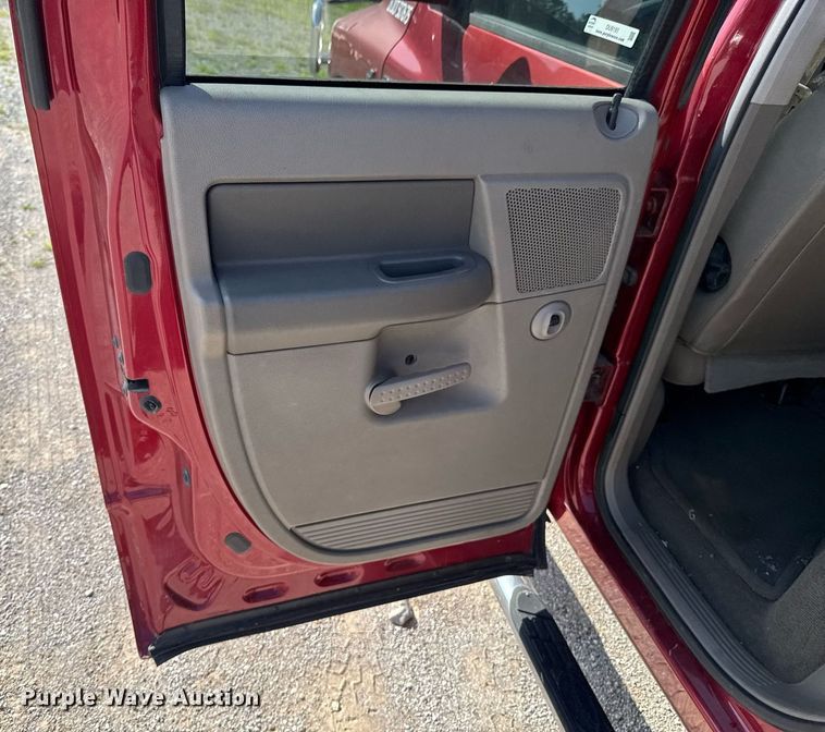 image for item DU9191 2007 Dodge Ram 3500 Quad Cab flatbed pickup truck