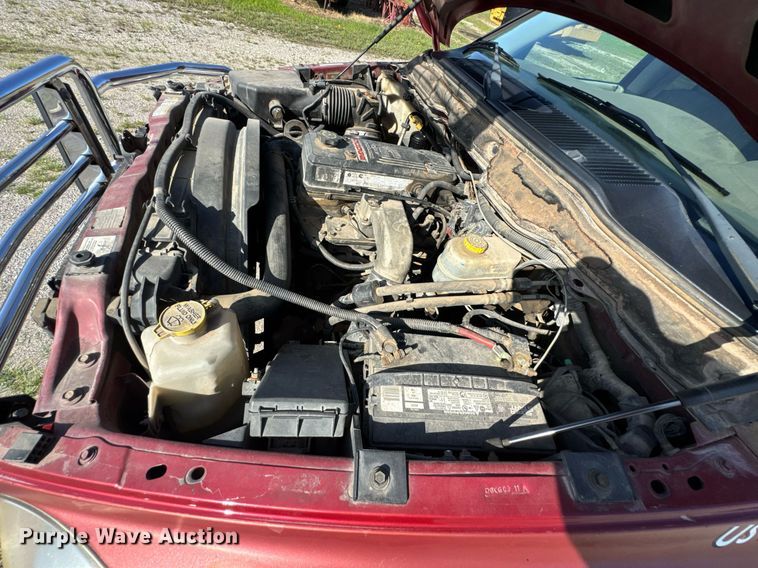 image for item DU9191 2007 Dodge Ram 3500 Quad Cab flatbed pickup truck