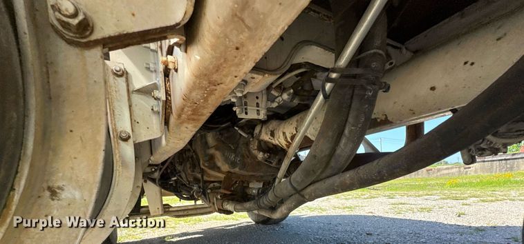 image for item DU9192 1999 Mack RD690S dump truck