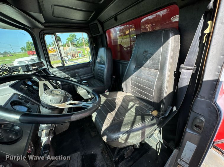 image for item DU9192 1999 Mack RD690S dump truck