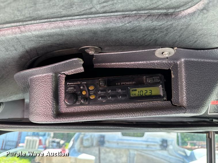 image for item DU9192 1999 Mack RD690S dump truck