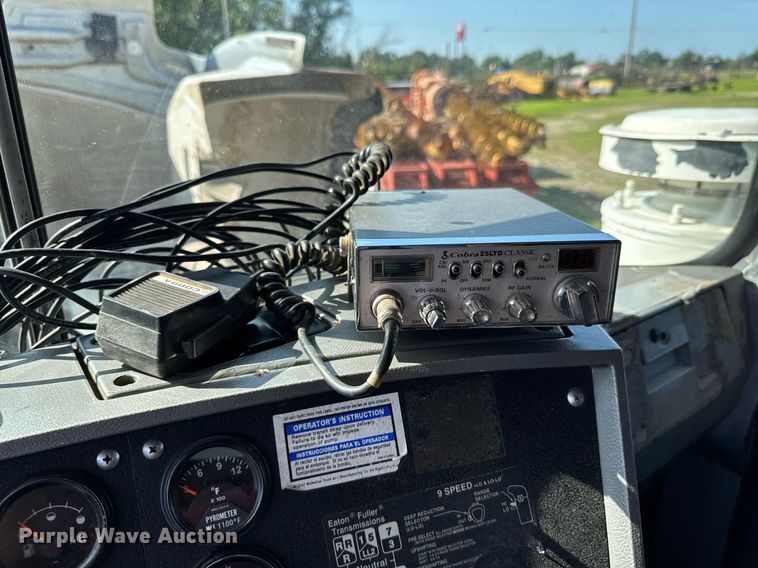 image for item DU9192 1999 Mack RD690S dump truck