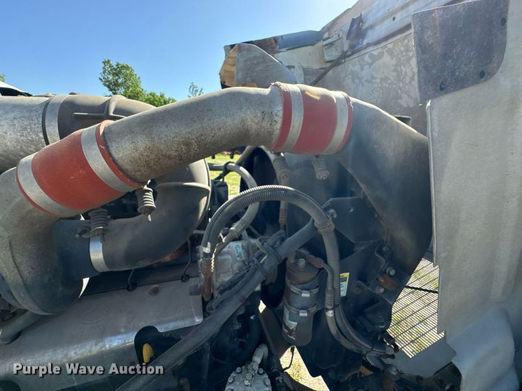 image for item DU9192 1999 Mack RD690S dump truck