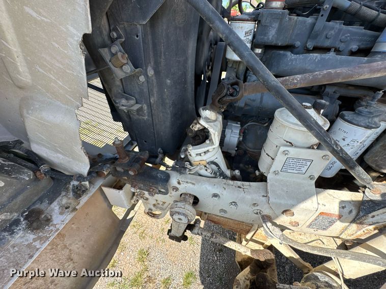 image for item DU9192 1999 Mack RD690S dump truck