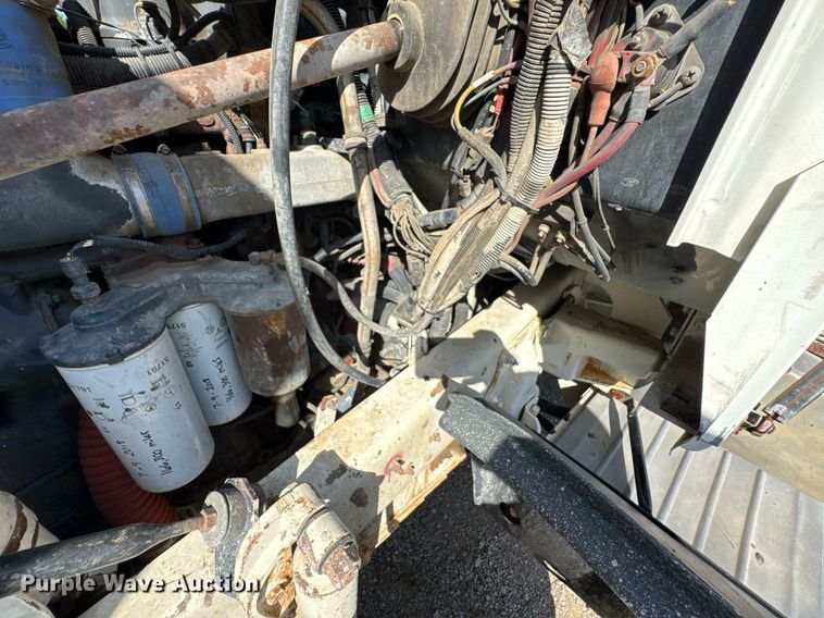 image for item DU9192 1999 Mack RD690S dump truck