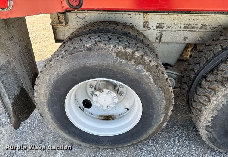 image for item DU9192 1999 Mack RD690S dump truck