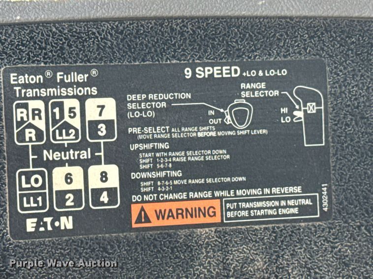 image for item DU9193 1999 Mack RD690S dump truck