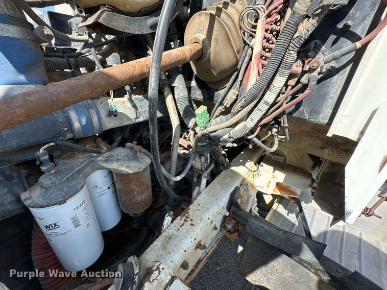 image for item DU9193 1999 Mack RD690S dump truck