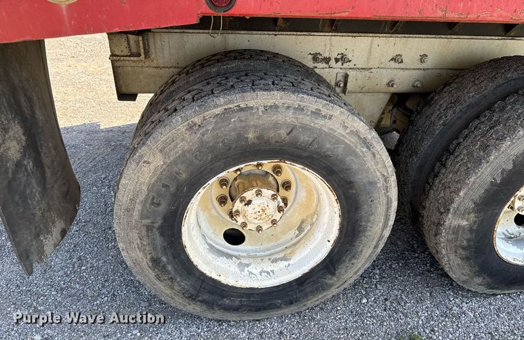 image for item DU9193 1999 Mack RD690S dump truck