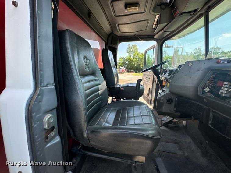 image for item DU9194 1999 Mack RD690S dump truck