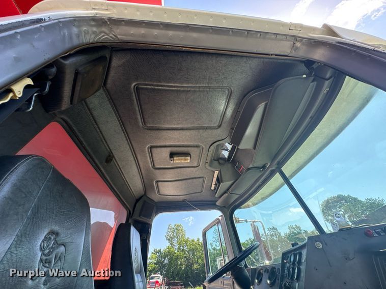 image for item DU9194 1999 Mack RD690S dump truck