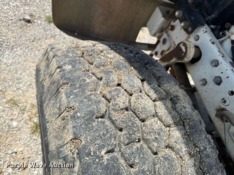 image for item DU9194 1999 Mack RD690S dump truck